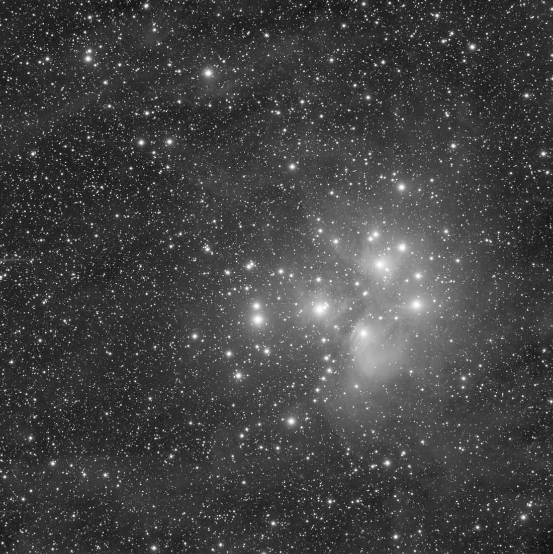 M45 luminance et... un trou de vers :-) M45_lumin